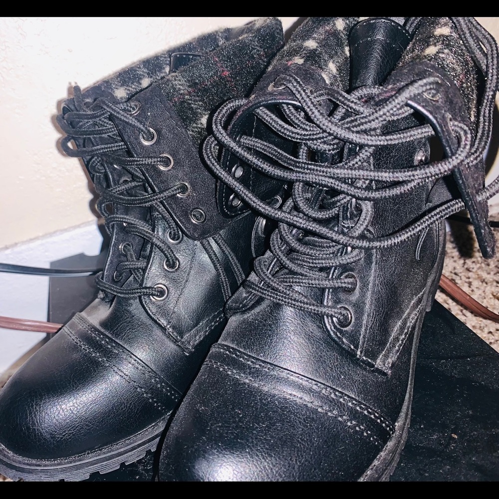 Glaze black combat boots